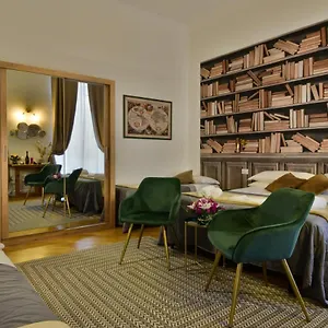 Spagna Ave Oda ve Kahvaltı