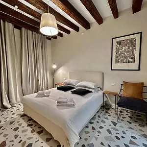 https://farini-suites-wi-fi.hotelslidodijesolo.com
