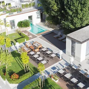 https://palazzo-castri-1874.it-tuscanyhotel.com